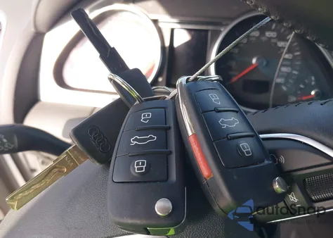 2014 Audi Q7 3.0T Premium из США, поврежденный, VIN WA1LGAFE8ED007158